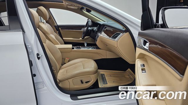 Genesis G80 2019 — photo 11
