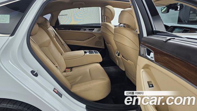 Genesis G80 2019 — photo 12