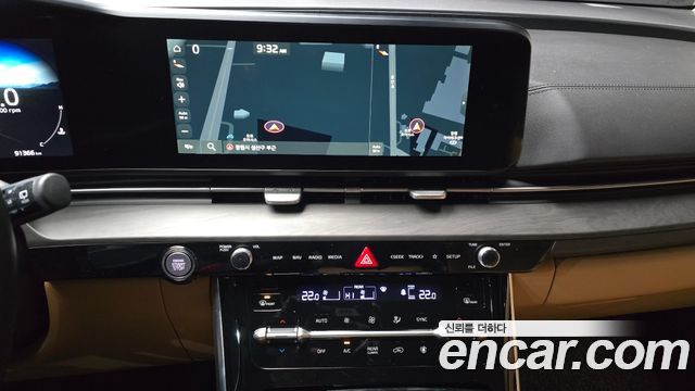 Kia Canival 2021 — photo 14