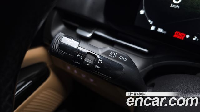 Kia Canival 2021 — photo 17