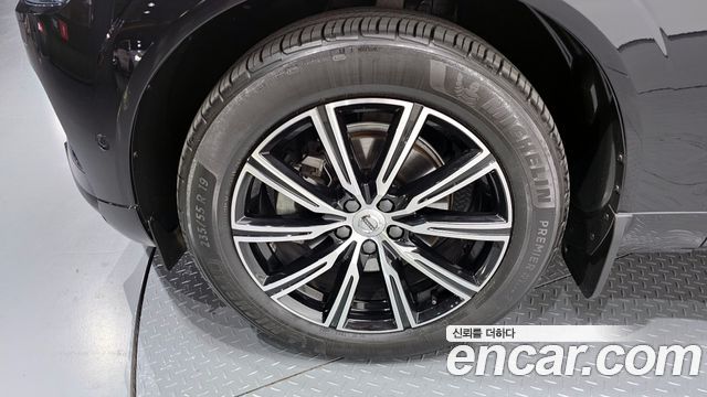 Volvo XC60 2021 — photo 5