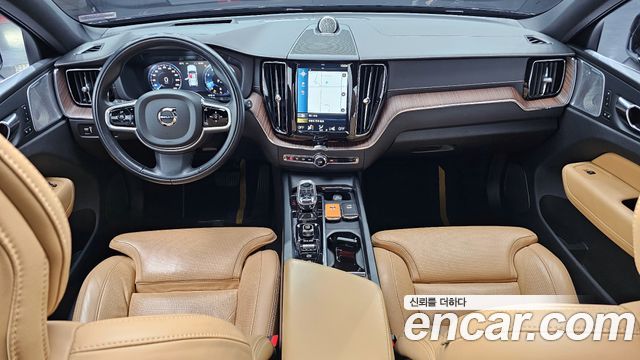 Volvo XC60 2021 — photo 7