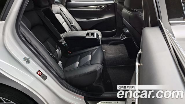 Hyundai Grandeur 2022 — photo 12