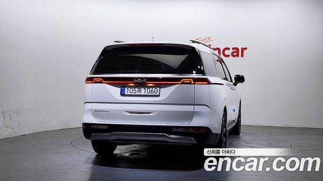 Kia Canival 2022 — photo 4