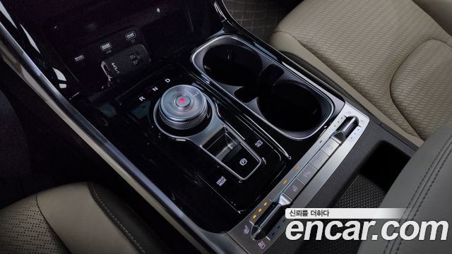 Kia Canival 2022 — photo 9