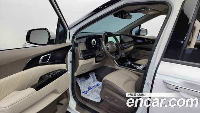 Kia Canival 2022 — photo 10
