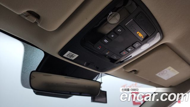 Kia Canival 2022 — photo 16