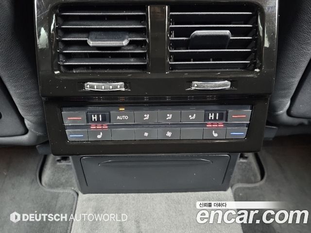 Volkswagen Touareg 2024 — photo 16