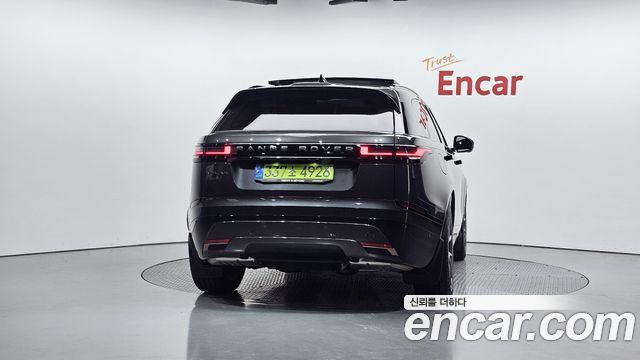 Land Rover Range Rover Velar 2025 — photo 4