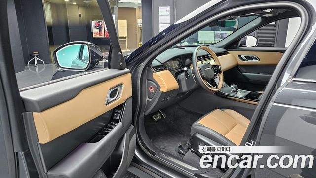 Land Rover Range Rover Velar 2025 — photo 10