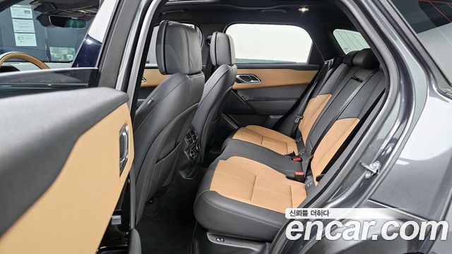 Land Rover Range Rover Velar 2025 — photo 13