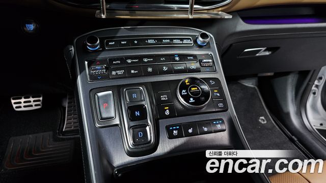 Hyundai Santafe 2023 — photo 9
