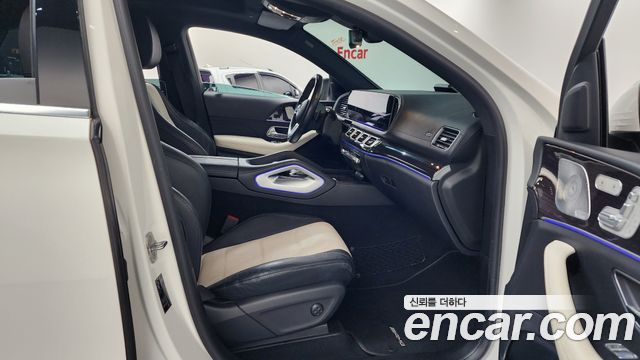 Mercedes-Benz GLE-Class 2021 — photo 11