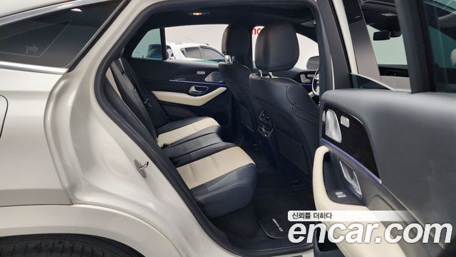 Mercedes-Benz GLE-Class 2021 — photo 12