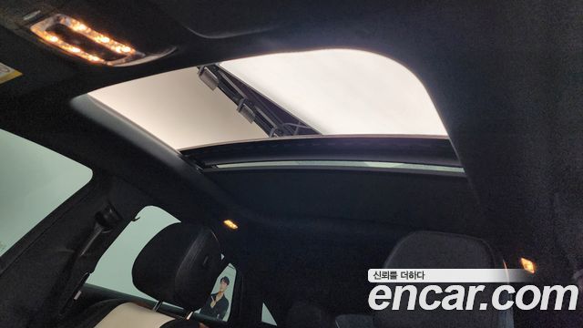 Mercedes-Benz GLE-Class 2021 — photo 19