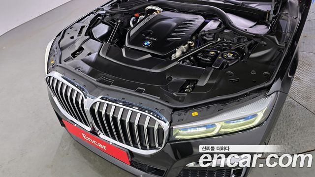 BMW 7-Series 2021 — photo 6