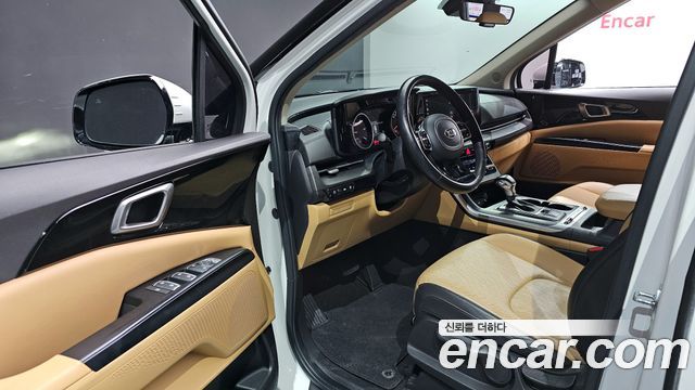 Kia Canival 2021 — photo 11