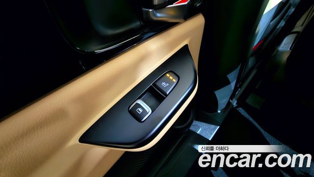 Kia Canival 2021 — photo 18