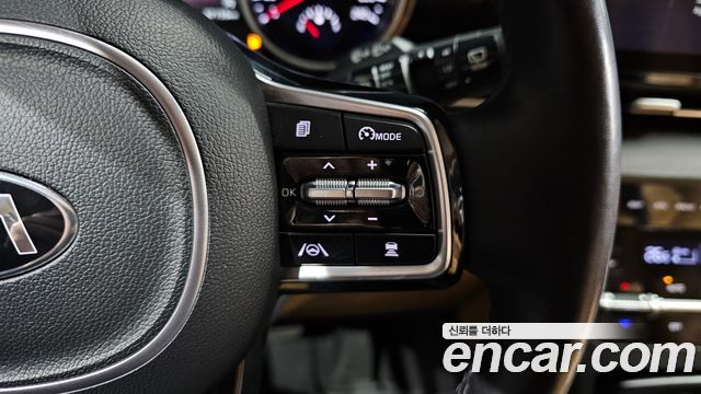 Kia Canival 2021 — photo 19