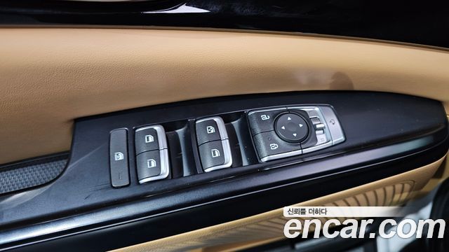 Kia Canival 2021 — photo 20