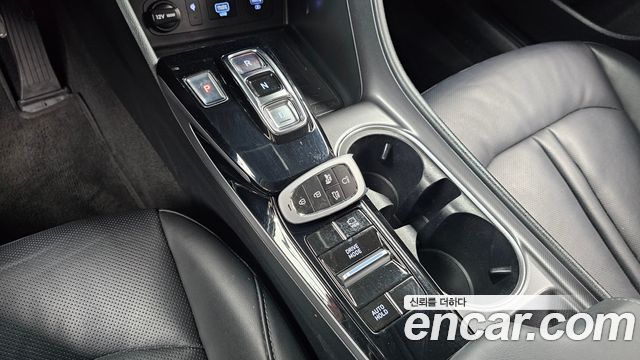 Hyundai Sonata 2022 — photo 9