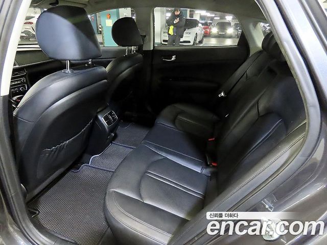 Kia K5 2017 — photo 7