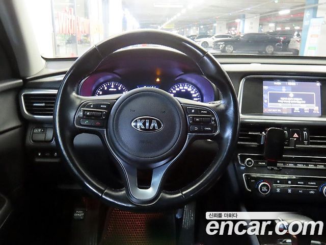Kia K5 2017 — photo 8