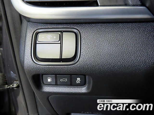 Kia K5 2017 — photo 13