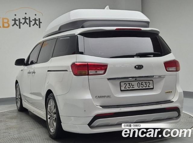 Kia Canival 2016 — photo 2