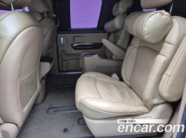 Kia Canival 2016 — photo 12