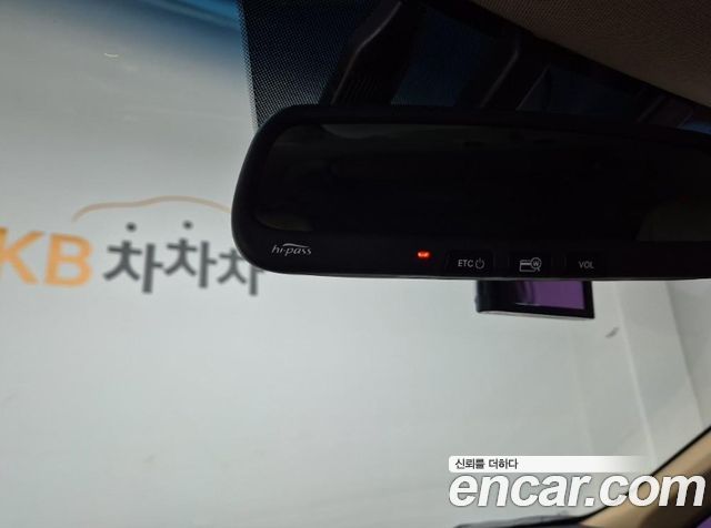 Kia Canival 2016 — photo 16