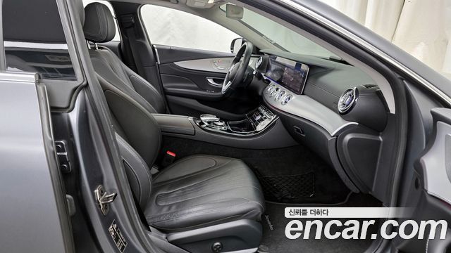 Mercedes-Benz CLS-Class 2019 — photo 11
