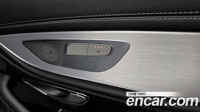 Mercedes-Benz CLS-Class 2019 — photo 18