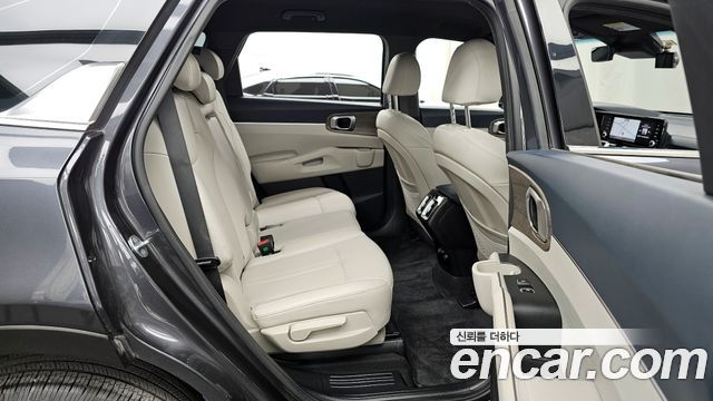 Kia Sorento 2022 — photo 12