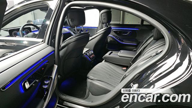 Mercedes-Benz S-Class 2021 — photo 11