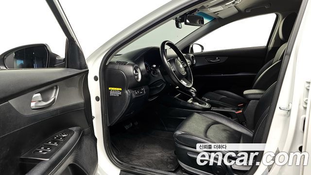 Kia K3 2020 — photo 11