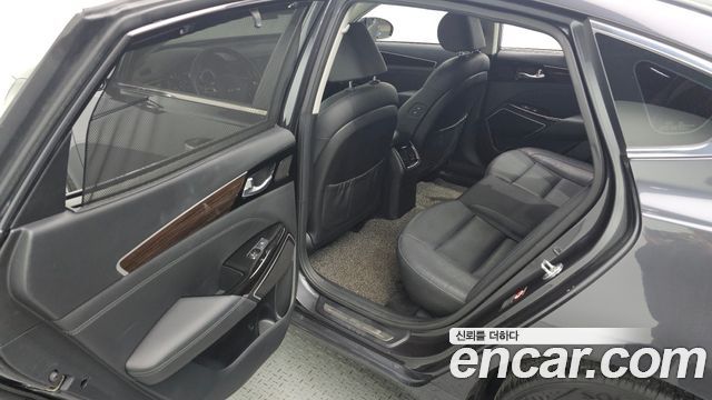 Kia K7 2019 — photo 12