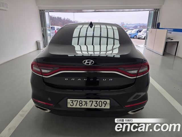 Hyundai Grandeur 2017 — photo 4