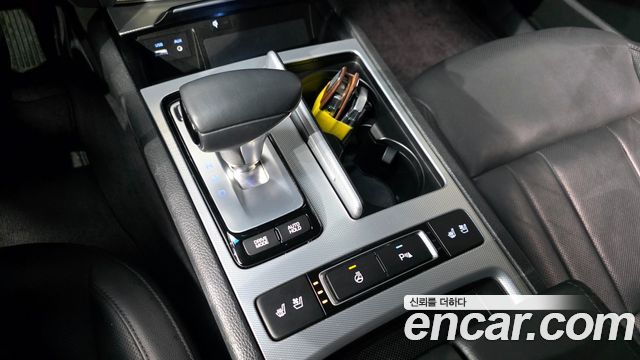 Genesis G80 2017 — photo 9
