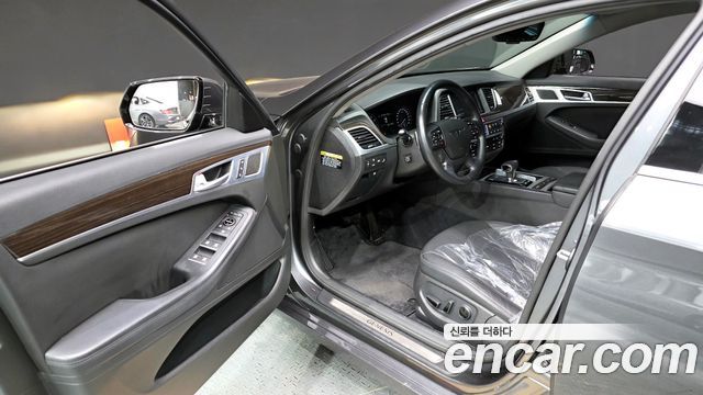 Genesis G80 2017 — photo 10