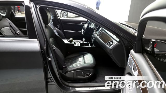 Genesis G80 2017 — photo 11