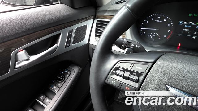Genesis G80 2017 — photo 17