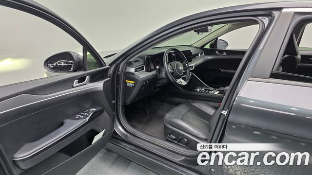 Kia K5 2020 — photo 11