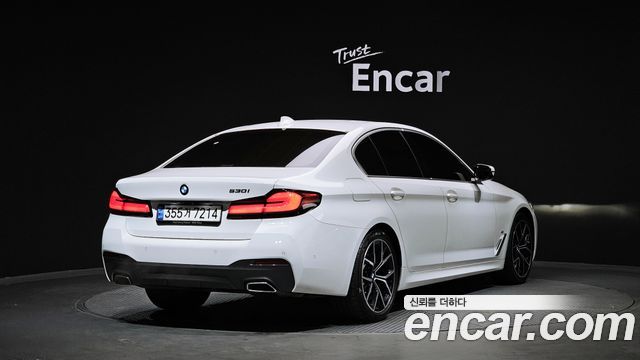 BMW 5-Series 2021 — photo 2
