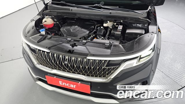 Kia Canival 2023 — photo 6