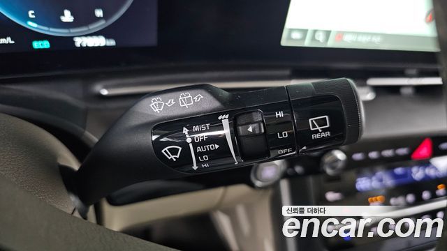 Kia Canival 2023 — photo 15