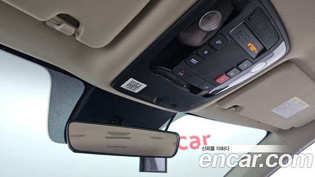 Kia Canival 2023 — photo 16