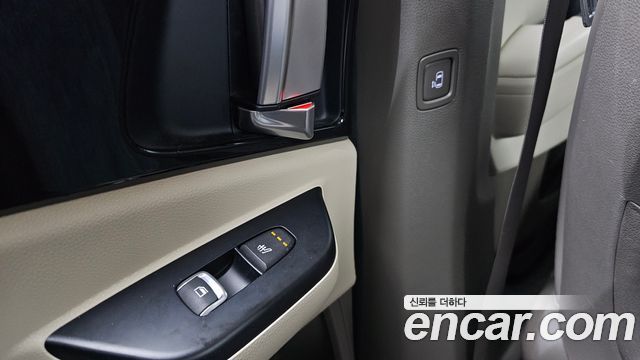 Kia Canival 2023 — photo 19