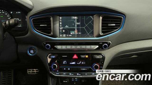 Hyundai Ioniq 2016 — photo 15