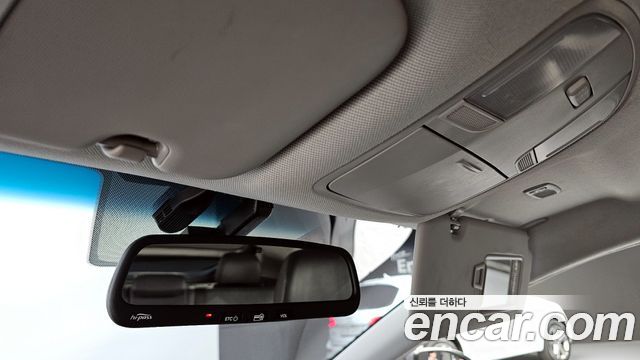 Hyundai Ioniq 2016 — photo 20